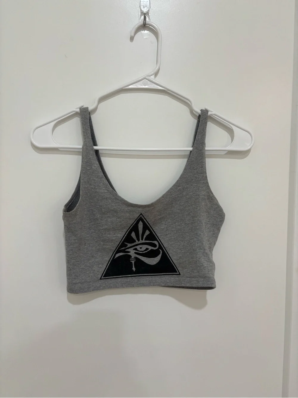 💕 Urban Outfitters Out From Under Gray Graphic Egyptian Eye Crop Top 💕 - Picture 6 of 9